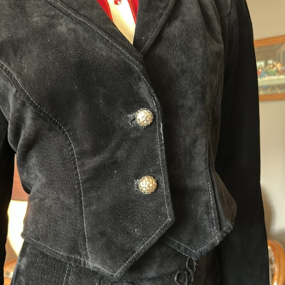 #112 Vintage suede suit - Picture 3 of 16